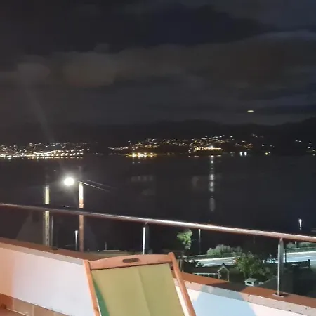 Casa Con Vistas En Rias Baixas * Poio