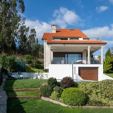 Casa Con Vistas En Rias Baixas * Poio